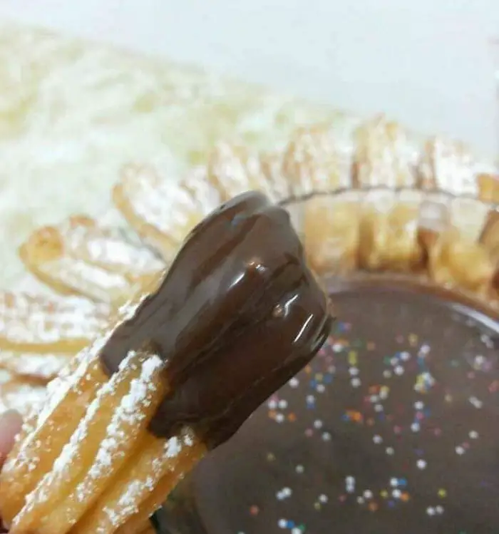 Resepi Churros Coklat Meleleh Yang Mengliurkan Anak 