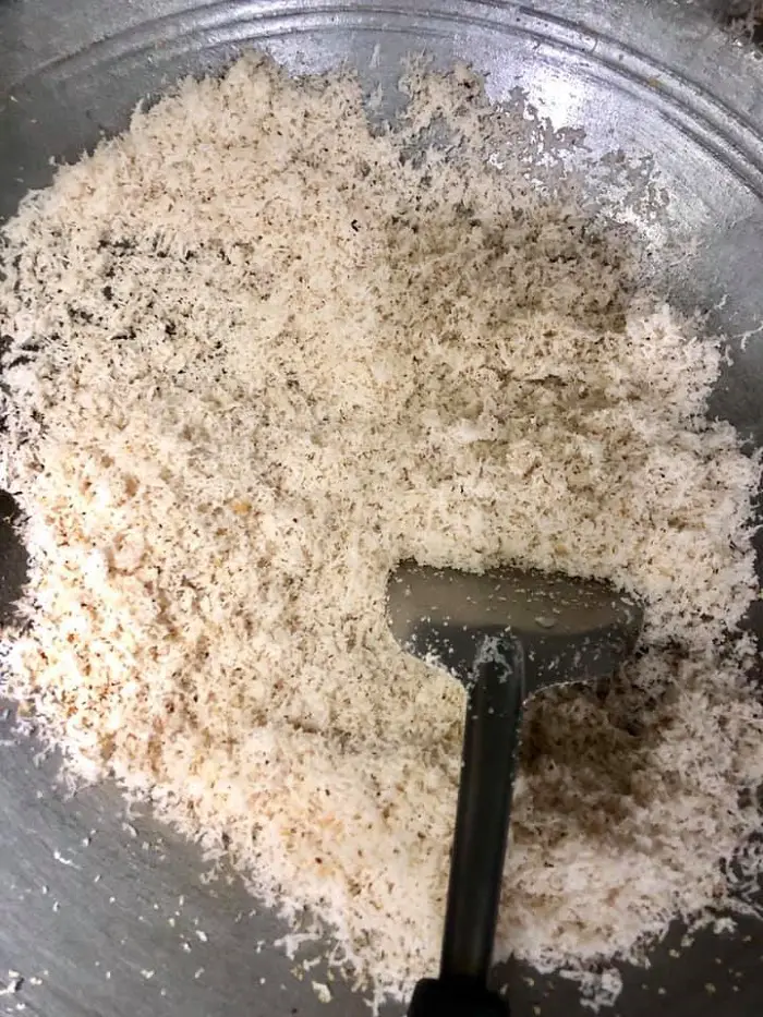 kelapa nasi kerabu