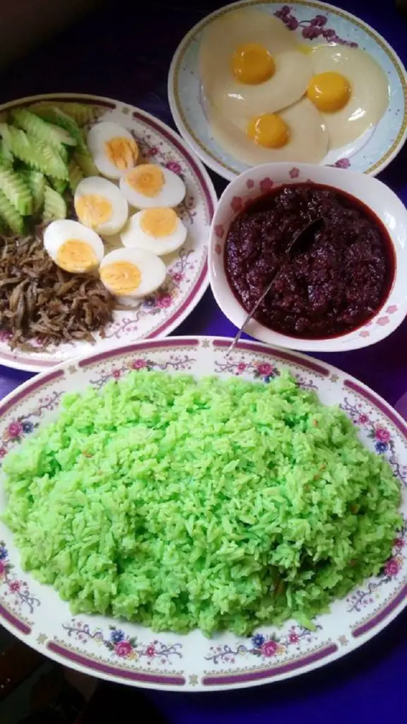 Resepi Nasi Lemak Pandan Bunyi Pun Best (Sedap Dan Mudah)